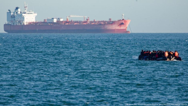 Photo of Migrants migration off France Coast